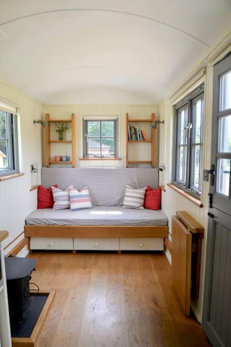 The Shepherd'S Hut @ Chichester Cottage Luaran gambar